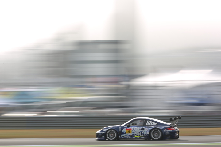 サーキットサファリ: 峰尾恭輔／横溝直輝組（GT300:ENDLESS TAISAN PORSCE）