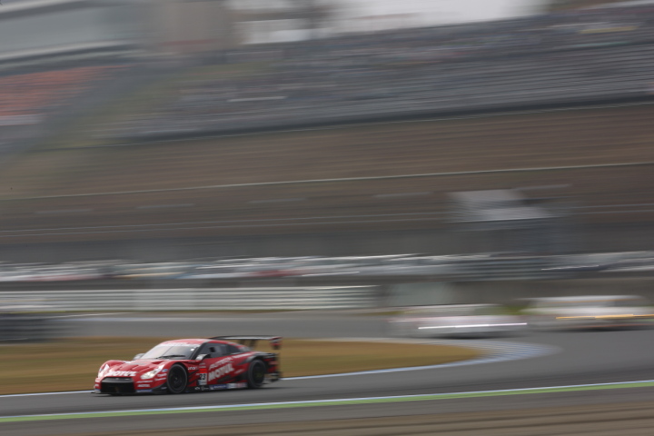 サーキットサファリ: 柳田真孝／ロニー・クインタレッリ組（GT500:MOTUL AUTECH GT-R）