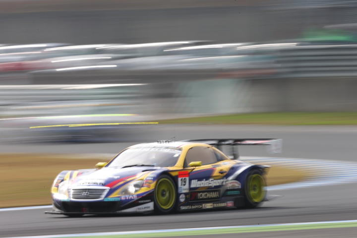 サーキットサファリ: 荒聖治／アンドレ・クート組（GT500:WedsSport ADVAN SC430）