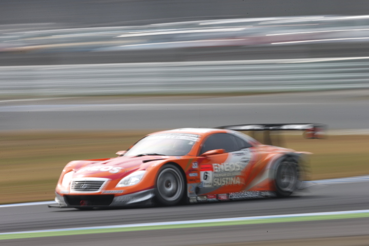 サーキットサファリ: 大嶋和也／国本雄資組（GT500:ENEOS SUSTINA SC430）