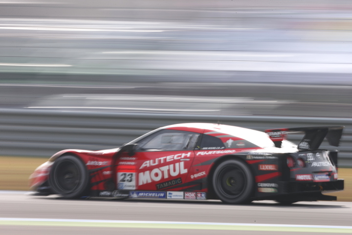 サーキットサファリ: 柳田真孝／ロニー・クインタレッリ組（GT500:MOTUL AUTECH GT-R）