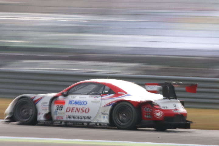 サーキットサファリ: 脇阪寿一／石浦宏明組（GT500:DENSO KOBELCO SC430）