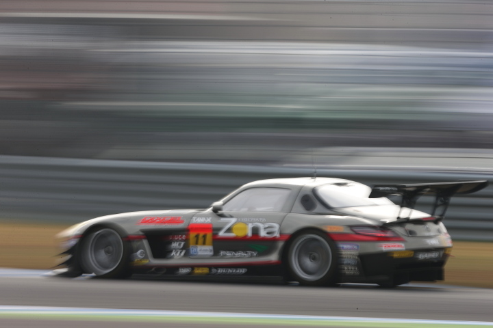 サーキットサファリ: 平中克幸／ビヨン・ビルドハイム組（GT300:GAINER DIXCEL SLS）