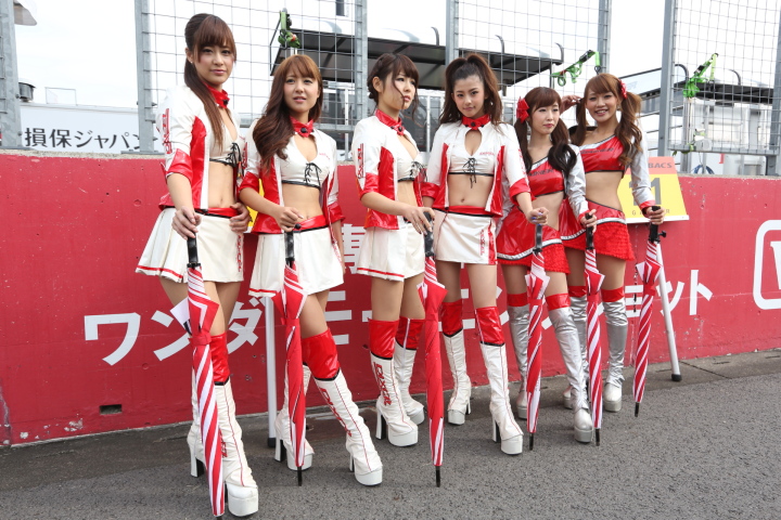 ピットウォーク: レースクイーン