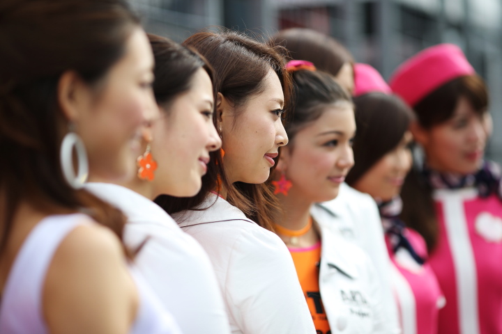 ピットウォーク: レースクイーン