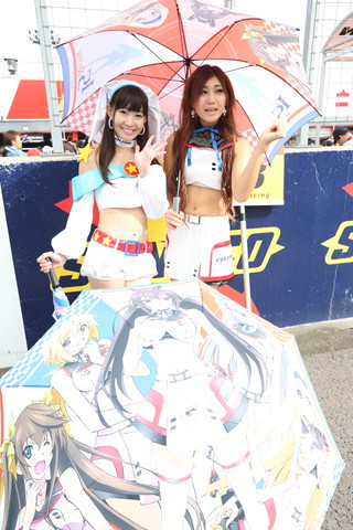 ピットウォーク: レースクイーン