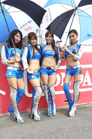 ピットウォーク: レースクイーン