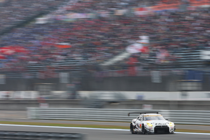 決勝レース: 千代勝正（GT300:DIJON Racing IS GT-R）