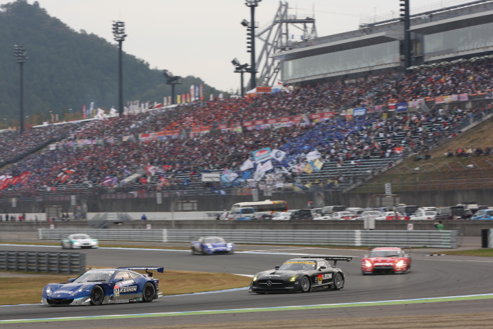 決勝レース: 金石年弘（GT500:KEIHIN HSV-010）