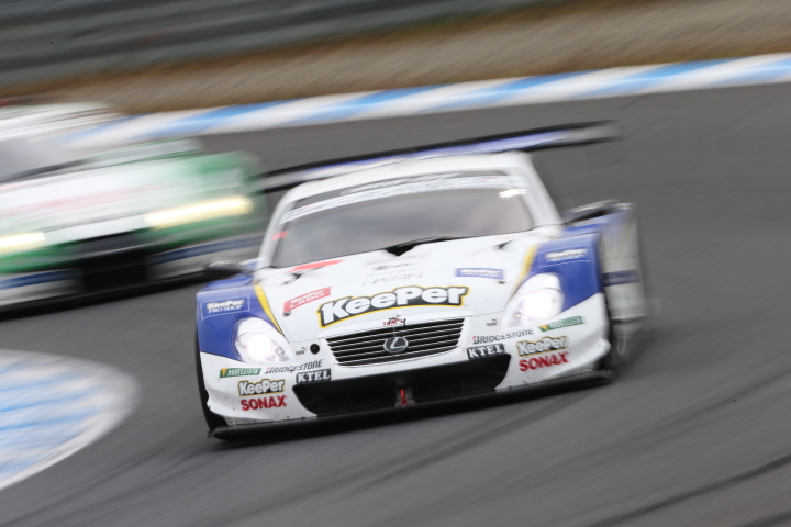 決勝レース: 伊藤大輔（GT500:KeePer TOM'S SC430）