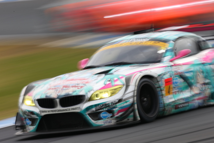 決勝レース: 谷口信輝（GT300:GSR 初音ミクBMW）