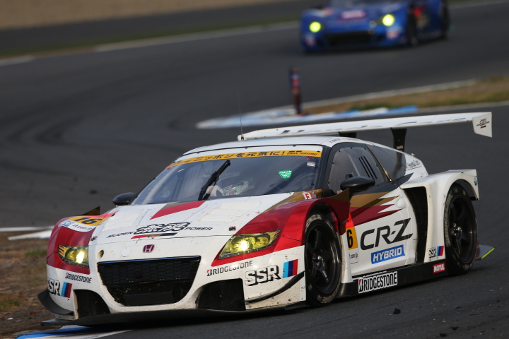 決勝レース: 中山友貴（GT300:MUGEN CR-Z GT）