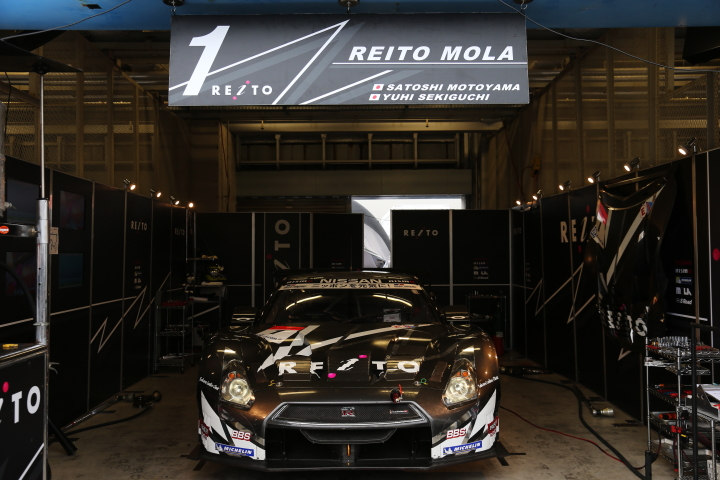 GT500:REITO MOLA GT-R（本山哲／関口雄飛組）