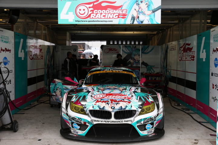 GT300:GSR 初音ミク　BMW（谷口信輝／片岡龍也組）