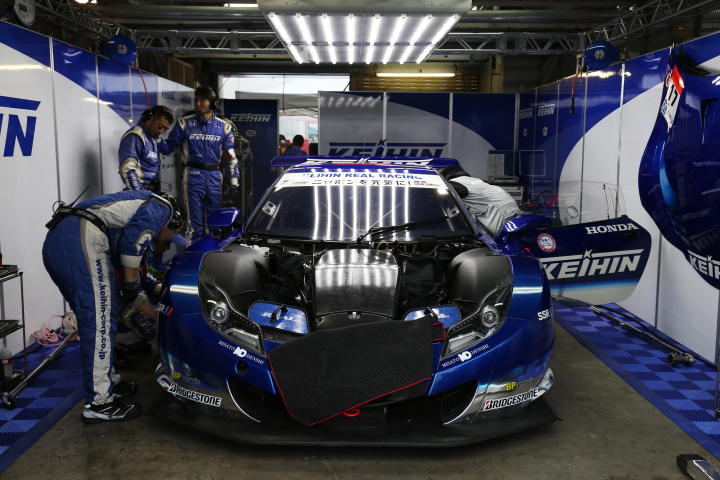 GT500:KEIHIN HSV-010（塚越広大／金石年弘組）