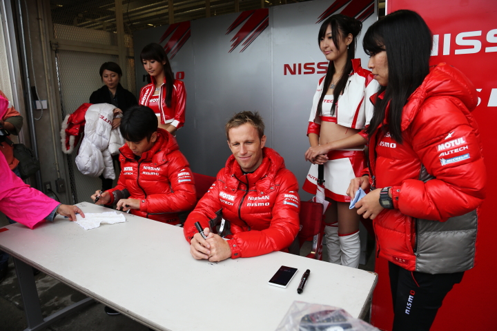 公式練習: 柳田真孝／ロニー・クインタレッリ（GT500:MOTUL AUTECH GT-R）