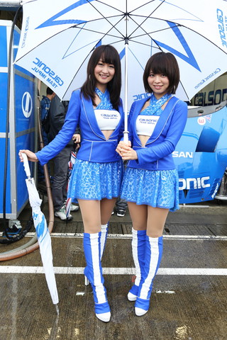 ピットウォーク: レースクイーン