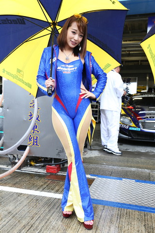 ピットウォーク: レースクイーン