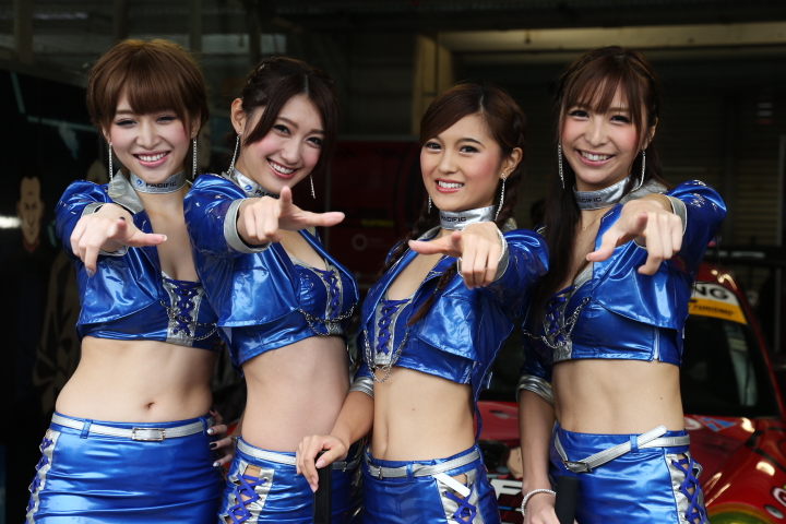 ピットウォーク: レースクイーン