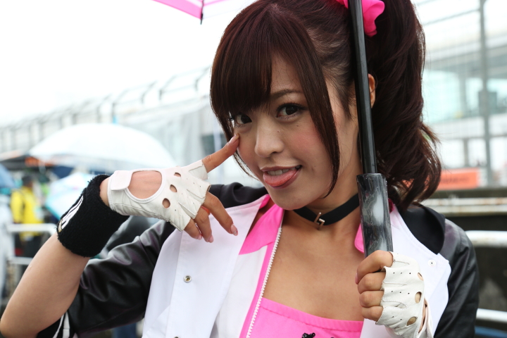 ピットウォーク: レースクイーン