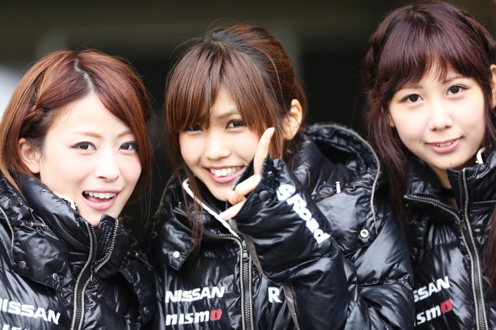 ファンサービス: レースクイーン