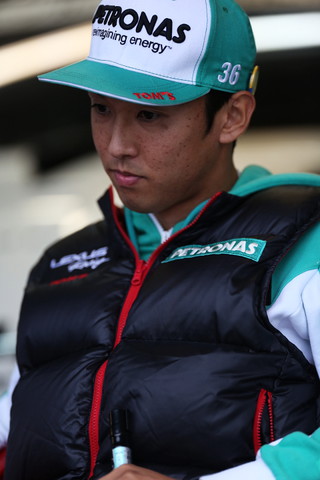 GTキッズウォーク: 中嶋一貴（GT500:PETRONAS TOM'S SC430）