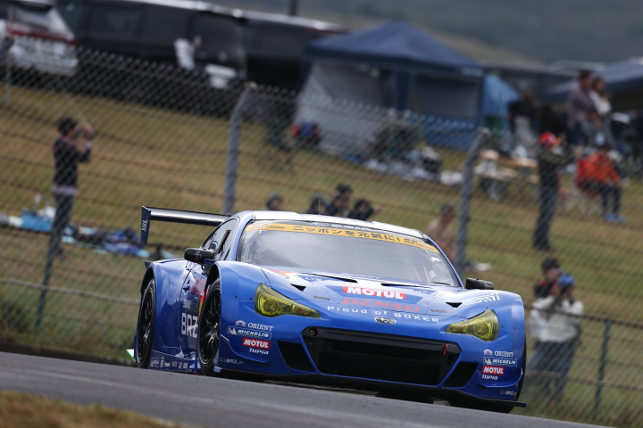 公式予選: 山野哲也／佐々木孝太組（GT300:SUBARU BRZ R&D SPORT）