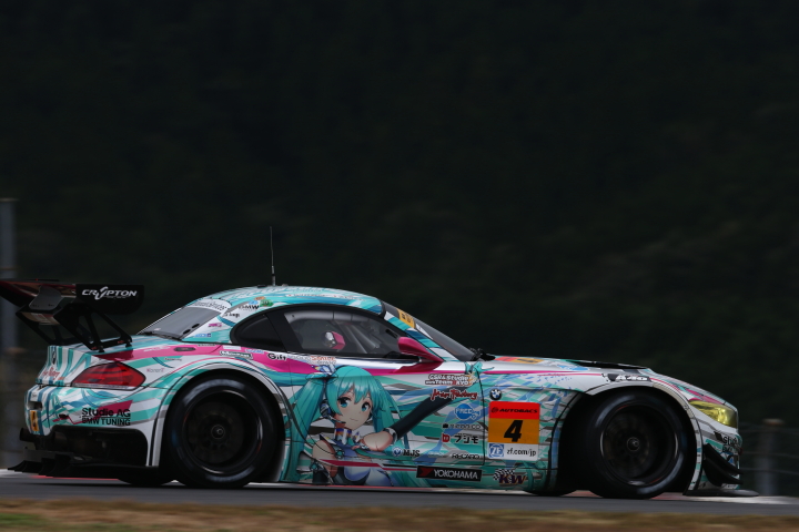 公式予選: 谷口信輝／片岡龍也組（GT300:GSR 初音ミク　BMW）