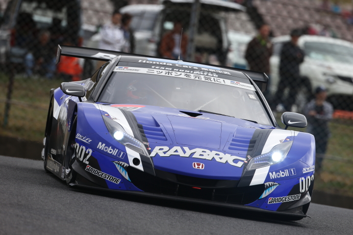 公式予選: 伊沢拓也／小暮卓史組（GT500:RAYBRIG HSV-010）