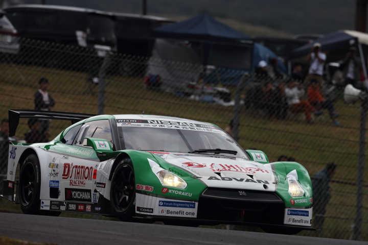 公式予選: 安田裕信／ミハエル・クルム組（GT500:D'station ADVAN GT-R）