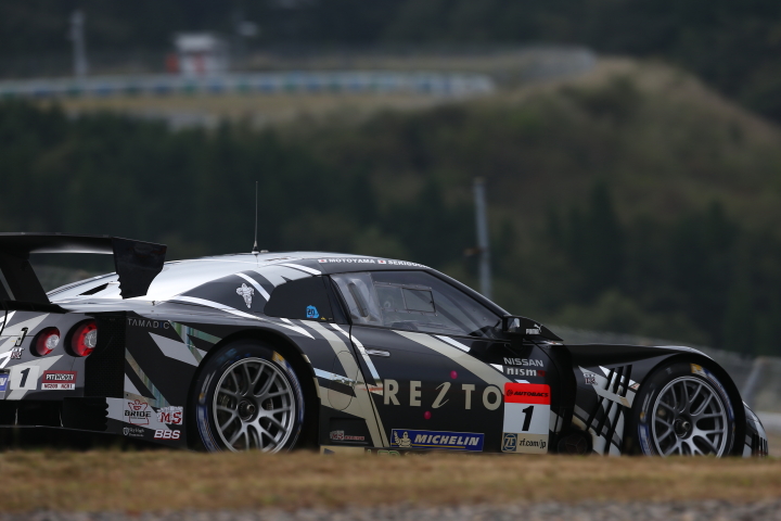 公式予選: 本山哲／関口雄飛組（GT500:REITO MOLA GT-R）