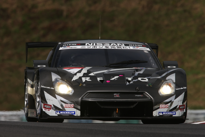 公式予選: 本山哲／関口雄飛組（GT500:REITO MOLA GT-R）