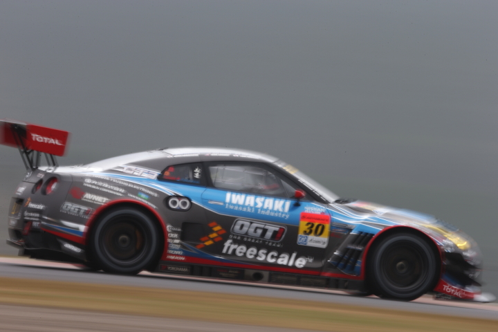 サーキットサファリ: 岩崎祐貴／イゴール・スシュコ組（GT300:IWASAKI OGT Racing GT-R）