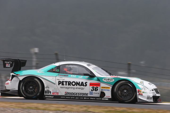 サーキットサファリ: 中嶋一貴／ジェームス・ロシター組（GT500:PETRONAS TOM'S SC430）