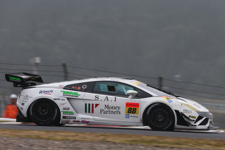 サーキットサファリ: 織戸学／青木孝行組（GT300:マネパ ランボルギーニ GT3）