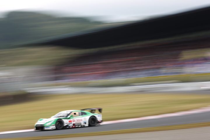 決勝レース: 安田裕信／ミハエル・クルム組（GT500:D'station ADVAN GT-R）