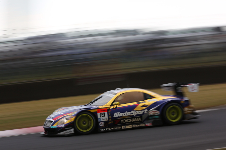 決勝レース: 荒聖治／アンドレ・クート組（GT500:WedsSport ADVAN SC430）