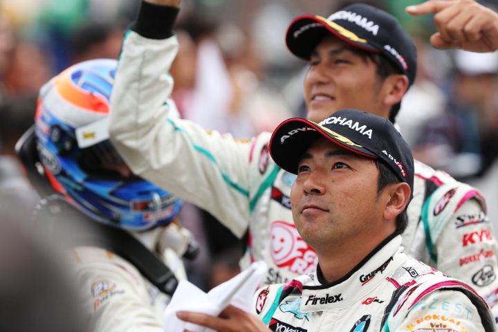 決勝レース: GT300クラスで優勝した谷口信輝／片岡龍也組（GT300:GSR 初音ミク　BMW）