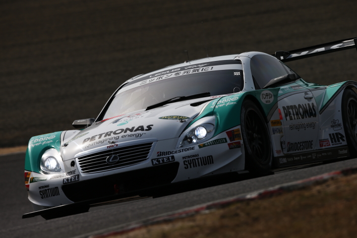 PETRONAS TOM'S SC430（中嶋一貴／ジェームス・ロシター組）