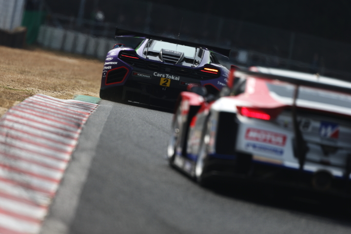 エヴァRT初号機アップルMP4-12C（高橋一穂／加藤寛規組）