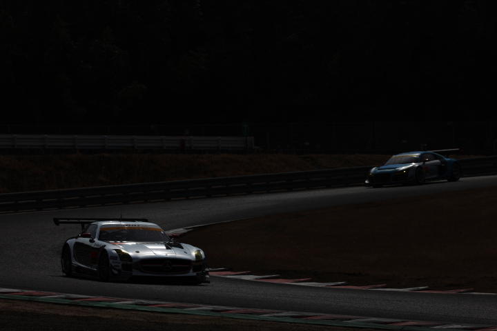 グリーンテック SLS AMG GT3（和田久／城内政樹組）