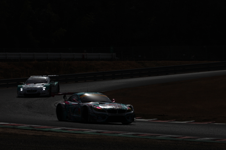 GSR 初音ミク　BMW（谷口信輝／片岡龍也組）