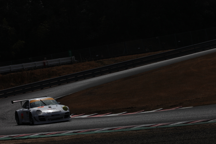 ENDLESS TAISAN PORSC（峰尾恭輔／横溝直輝組）