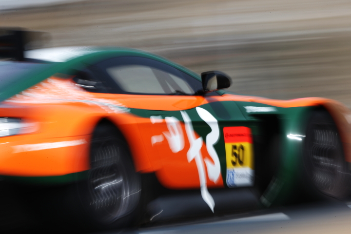 Exe Aston Martin（加納政樹／安岡秀徒組）