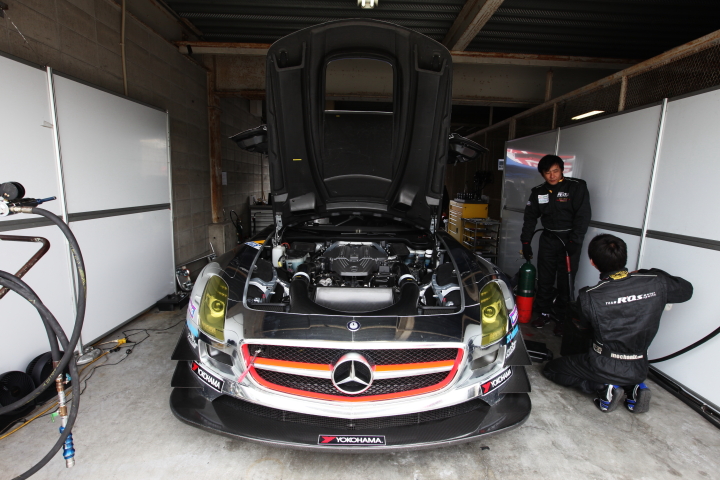 グリーンテック SLS AMG GT3（和田久／城内政樹組）