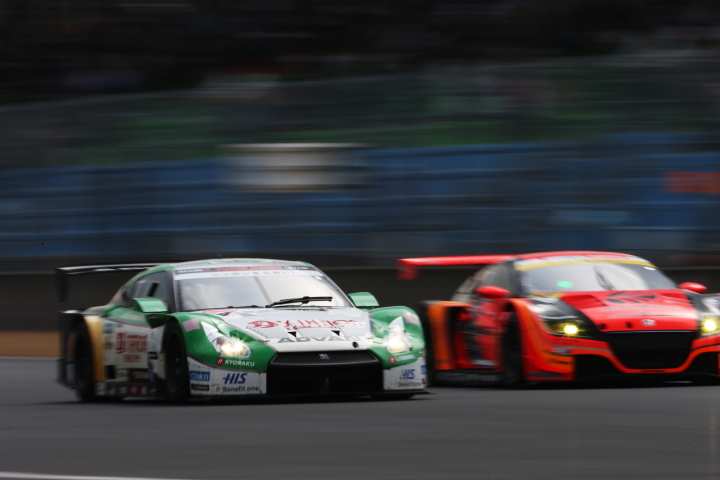 D'station ADVAN GT-R & ARTA CR-Z GT