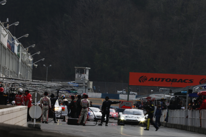 REITO MOLA GT-R （本山哲／関口雄飛組）