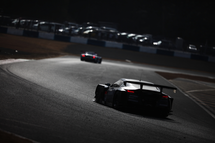 RAYBRIG HSV-010（伊沢拓也／小暮卓史組）