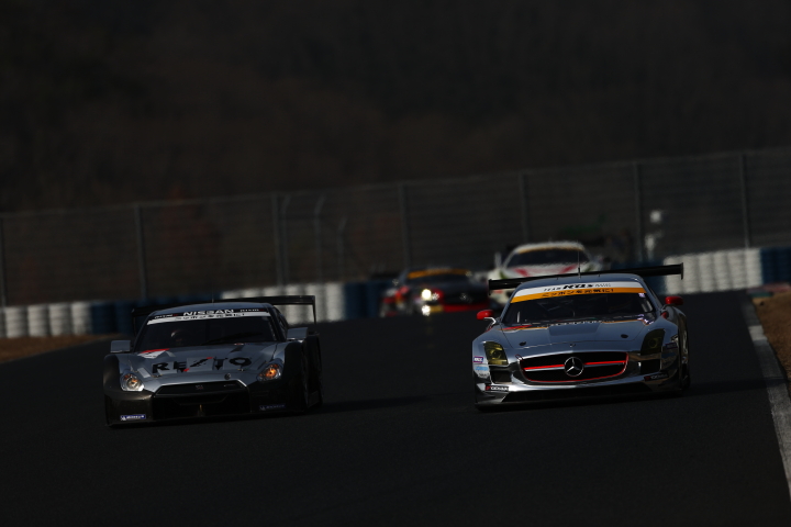 REITO MOLA GT-R & グリーンテック SLS AMG GT3