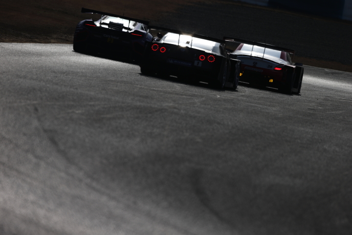 REITO MOLA GT-R （本山哲／関口雄飛組）